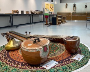 「世界の楽器」画像