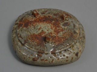 鼠志野向付(ねずみしのむこうづけ) Nezumi shino mukodsuke bowl 